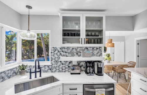 Marathon House | 4 Bedroom 3 Bath Amazing Marathon Gulf Front Sunset Property