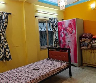 Kolkata Apartment | 4 Bedroom 3 Bathroom Fully AC Private Flat up to 14 People