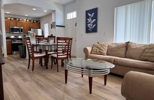 Kissimmee House | 4 Bedroom 3 Bathroom Villas At Seven Dwarfs 21-101