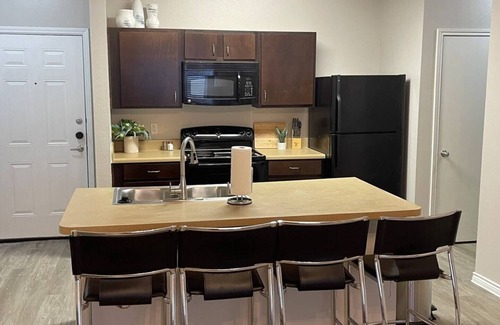 Stillwater Condo | 4 Bedroom/4 Bath Condo- 2 Blocks From Campus