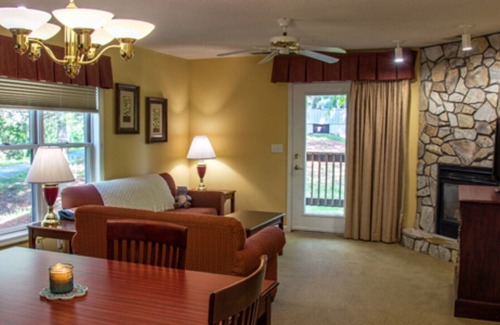 McGaheysville Apartment | 4 Bedroom 4 Bath Woodstone Meadows Condo W/ Kitchen Massanutten Resort Sleep 12