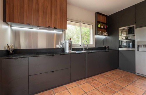 Balaruc-les-Bains House | 4 bedroom accommodation in Balaruc-Les-Bains