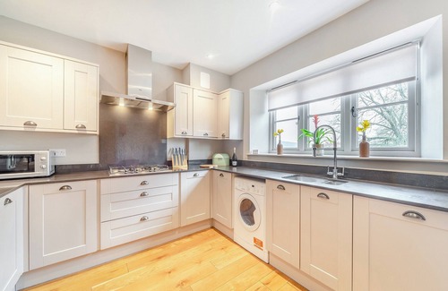 Frieth Cottage | 4 bedroom accommodation in Frieth, near Henley-on-Thames