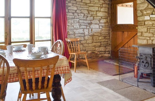 Westbrook Court Cottage | 4 bedroom accommodation in Painscastle, near Hay-on-Wye