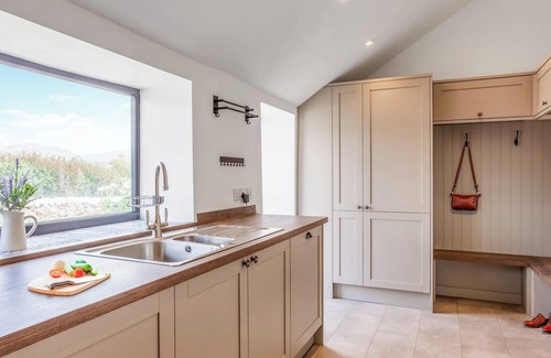 Blackwaterfoot Cottage | 4 bedroom accommodation in Blackwaterfoot