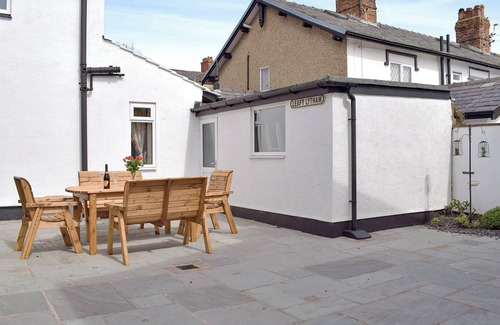 Lytham St. Anne's Cottage | 4 bedroom accommodation in Lytham St Annes