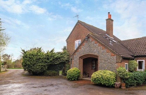 Tilney Fen End Cottage | 4 bedroom accommodation in Walpole St Peter, near King&rsquo;s Lynn