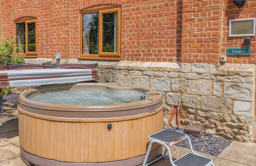 Woolland Cottage | 4 bedroom accommodation in Blandford Forum