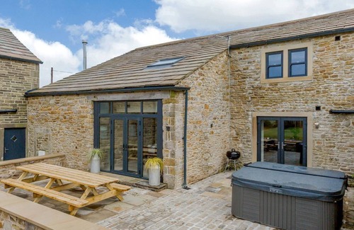 Kelbrook Cottage | 4 bedroom accommodation in Kelbrook, near Barnoldswick