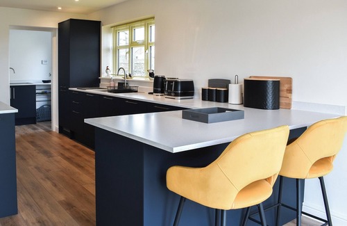 Cylch-Y-Garn Cottage | 4 bedroom accommodation in Llanrhyddlad