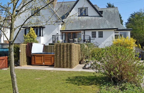 Llanddona Cottage | 4 bedroom accommodation in Wern-y-Wylan