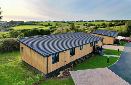 Coleford Ski Chalet | 4 bedroom accommodation in Coleford, Forest oF Dean