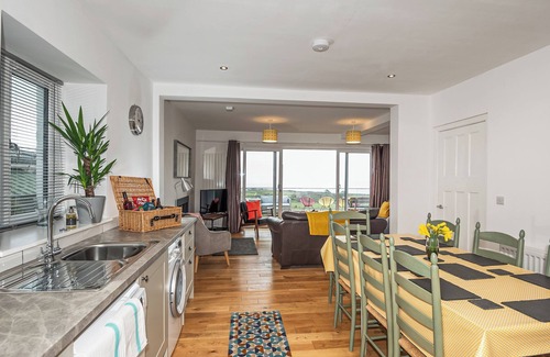 Rhyd-y-clafdy Cottage | 4 bedroom accommodation in Pwllheli