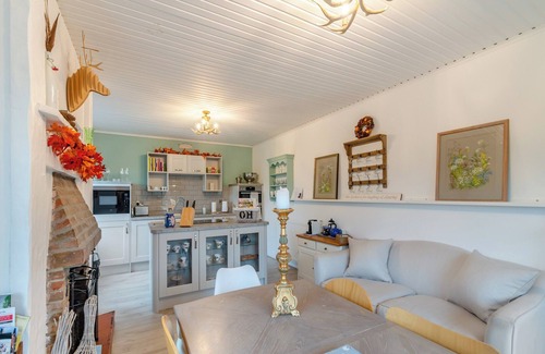 Richmond Cottage | 4 bedroom accommodation in Richmond