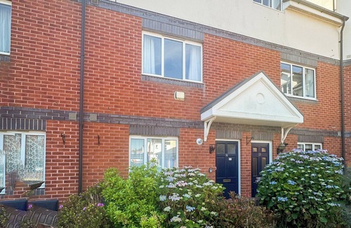 Exmouth Cottage | 4 bedroom accommodation in Exmouth