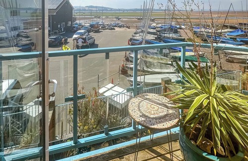 Exmouth Cottage | 4 bedroom accommodation in Exmouth