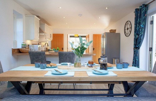 Buckerell Cottage | 4 bedroom accommodation in Weston, near Honiton