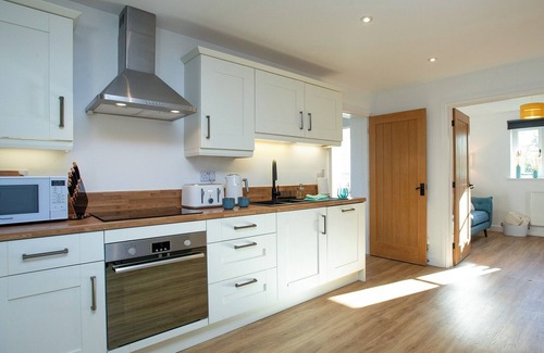 Buckerell Cottage | 4 bedroom accommodation in Weston, near Honiton