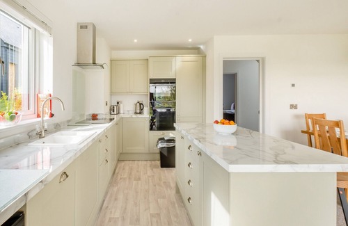 Newport East Cottage | 4 bedroom accommodation in Newport