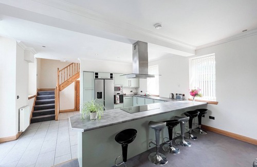 Dunragit Cottage | 4 bedroom accommodation in Dunragit, near Stranraer