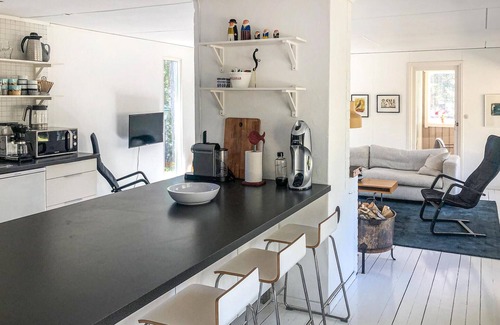 Aahus House | 4 bedroom accommodation in Yngsjö