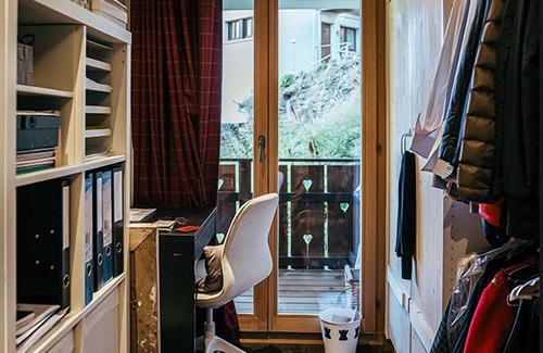 Saas-Fee Ski Chalet | 4-Bedroom Alpine Chic Escape at Chalet Mouton in Saas-Fee!