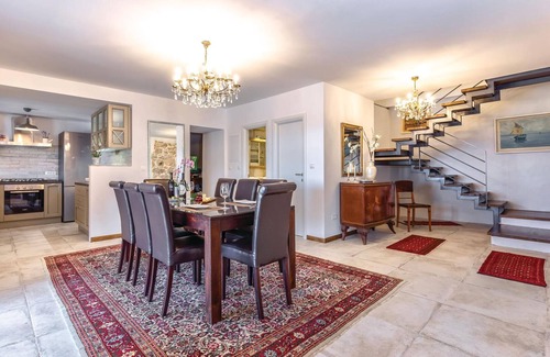 Praputnjak House | 4 bedroom amazing home in Praputnjak