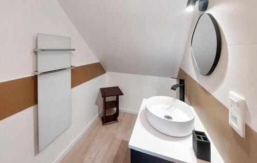 Plouezec House | 4 Bedroom Amazing Home In Plouézec