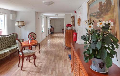 Hoor Municipality Apartment | 4 Bedroom Awesome Apartment In Höör