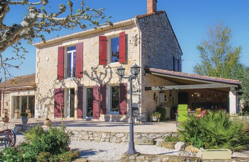 Saint-Andiol House | 4 bedroom awesome home in Saint-Andiol