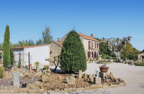 Saint-Andiol House | 4 bedroom awesome home in Saint-Andiol