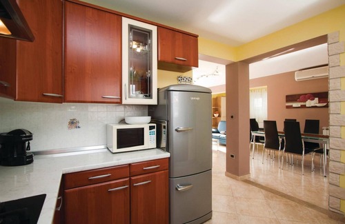 Vinez House | 4 bedroom awesome home in Labin