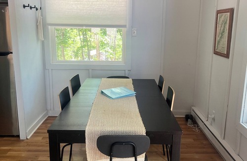 Basye House | 4 bedroom Basye, VA with nearby skiing, lake & mountain biking. Fully equipped