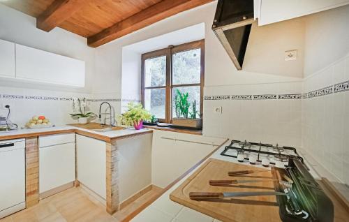 Bordezac Apartment | 4 Bedroom Beautiful Home In Bordezac