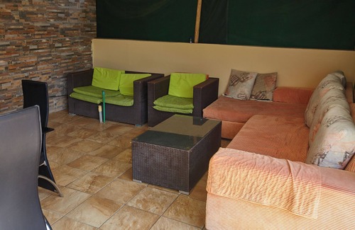 Embakasi Bed & Breakfast | 4-bedroom bed & breakfast in beautiful Nairobi near JKIA Airport
