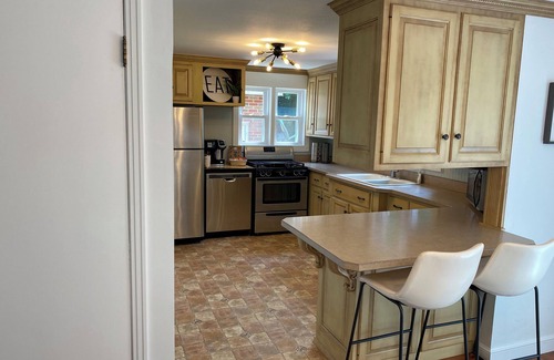 Sugarcreek House | 4-bedroom bungalow in charming Sugarcreek with WiFi and AC