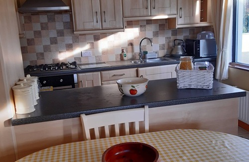 Lahinch House | 4-bedroom bungalow in fabulous Lahinch world famous Golf Course and Surfing.