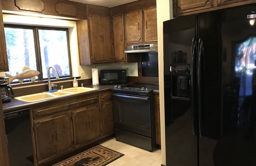 Carnelian Bay Cabin | 4 Bedroom Cabin with Sauna in Carnelian Bay near Gar Woods