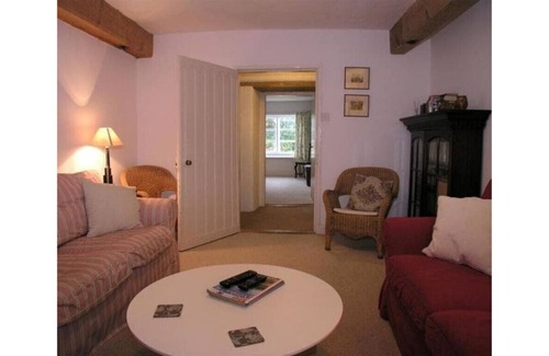Newton Grange Cottage | 4 Bedroom Country Cottage, sleeping up to 8 guests & pet friendly