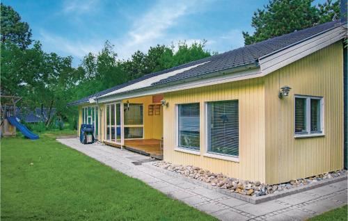 Kramnitse House | 4 Bedroom Cozy Home In Rødby