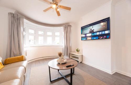 St. Michael's House | 4 Bedroom Family Home In South East London