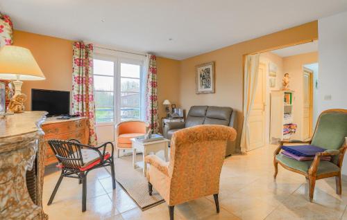 Attin House | 4 Bedroom Amazing Home In Attin La Paix-Faite