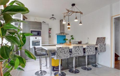 Jarnac House | 4 Bedroom Gorgeous Home In Jarnac