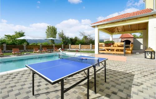 Citluk House | 4 Bedroom Gorgeous Home In Hrvace