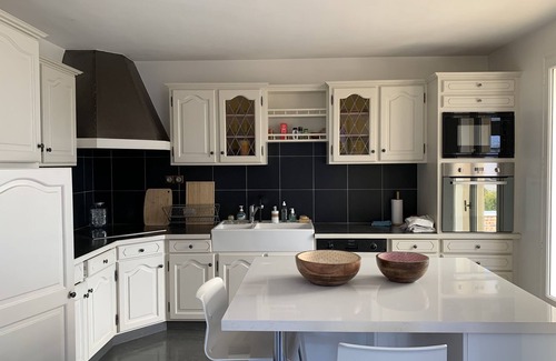 Barneville-Carteret House | 4 bedroom house, sea view, garden, in the village of Barneville