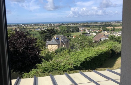 Barneville-Carteret House | 4 bedroom house, sea view, garden, in the village of Barneville