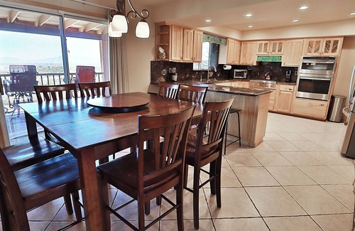 Tucson House | 4 Bedroom Hilltop Retreat with Pool, Spa & City Views – Near Saguaro National Park & Downtown