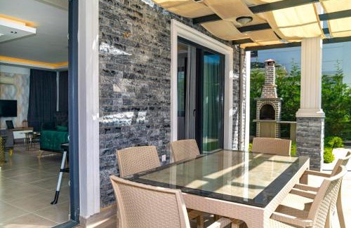 Hisaronu Villa | 4 Bedroom Holiday Villa in Hisarönü Ölüdeniz- Gold Rose