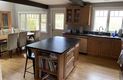Hartland Four Corners House | 4 Bedroom Home Convenient to the Upper Valley, Ski Resorts, and VAST Trails.