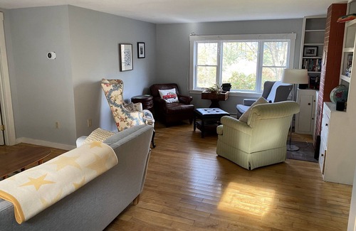 Hartland Four Corners House | 4 Bedroom Home Convenient to the Upper Valley, Ski Resorts, and VAST Trails.